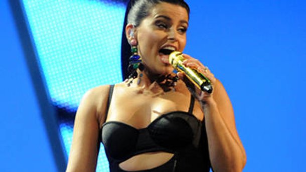 Nelly Furtado en dévoile plus sur son nouvel album