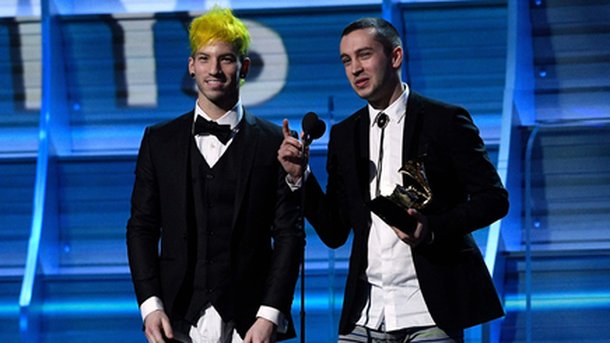 Twenty One Pilots: en slip sur la scène des Grammy Awards!