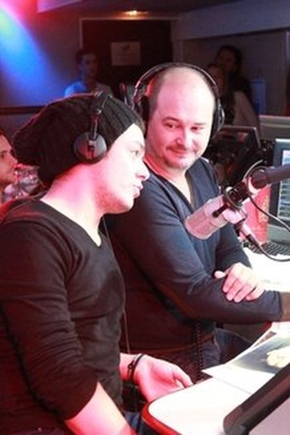 Emission du 20 décembre 2013 avec Kev Adams et l'équipe de SODA