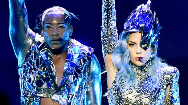 Lady Gaga évoque sa santé mentale et confirme prendre des médicaments antipsychotiques
