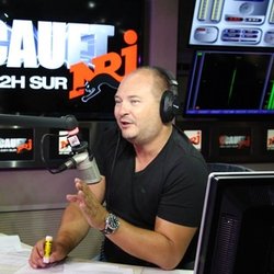 Mardi 26 août 2014 : Défi de Jeff et Julie en tube de colle