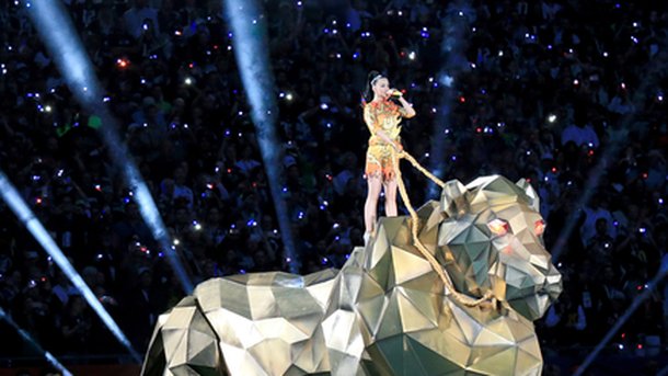 Katy Perry : reine du Super Bowl