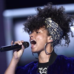 Alicia Keys sans maquillage