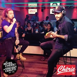 Julien Doré chante "Le Lac" en live sur Chérie FM
