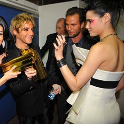 Backstage04