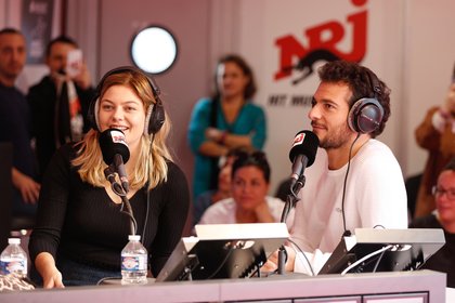 Louane et Amir chez Manu dans le 6/9 - NRJ Music Awards 2017