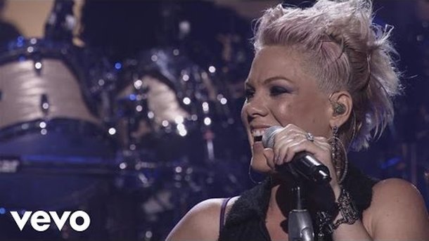 Pink : premier live à Los Angeles