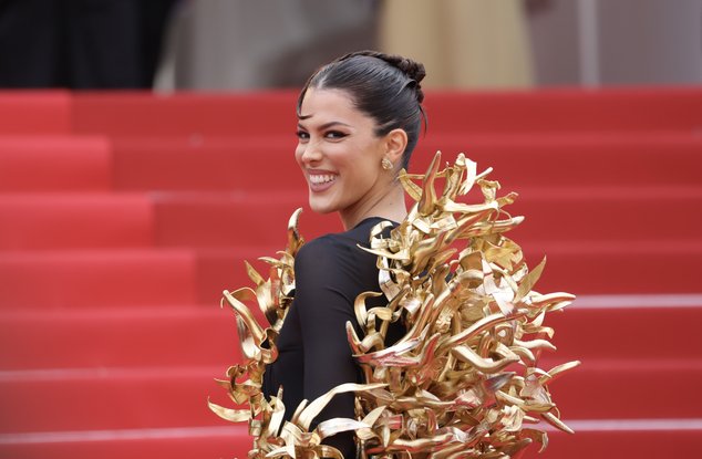 Iris Mittenaere au Festival de Cannes 2024