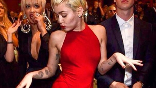 Miley Cyrus : sortie officielle en couple!