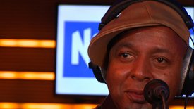 Leee John, du groupe Imagination, chante en Live sur Nostalgie