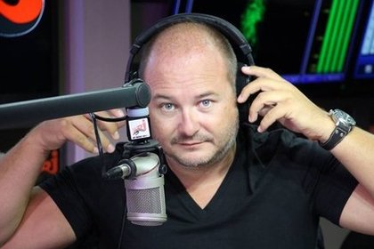 Mardi 26 août 2014 : Défi de Jeff et Julie en tube de colle