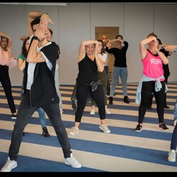 Le cours de danse avec Christophe Licata bat son plein.