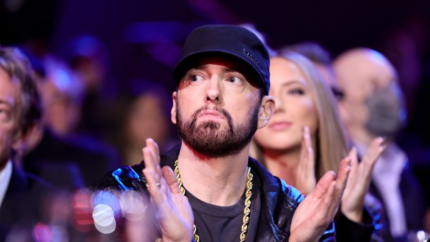Eminem révèle dans son dernier clip qu’il va être grand-père