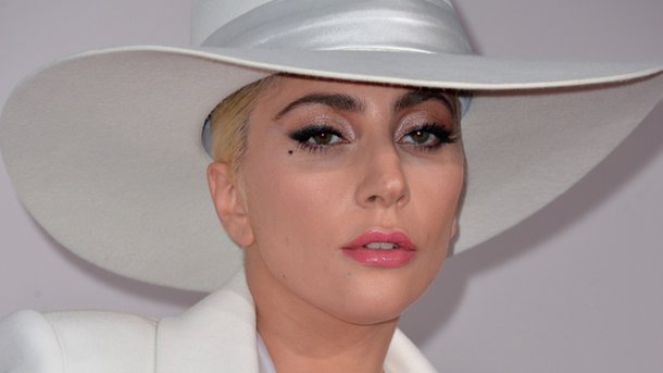 Lady Gaga : regardez sa performance magique de "Million Reasons" aux AMA's 2016