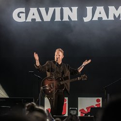 Gavin James - NRJ Music Tour Cambrai 2019