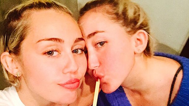 Miley Cyrus : sa soeur Noah assure!