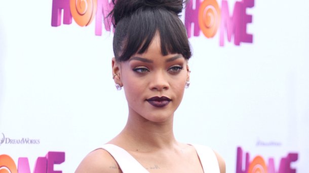 Rihanna rend hommage à sa grand-mère!