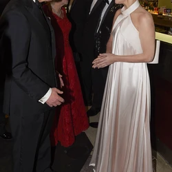 Robbie Williams et Lady Gaga rencontrent la famille royale