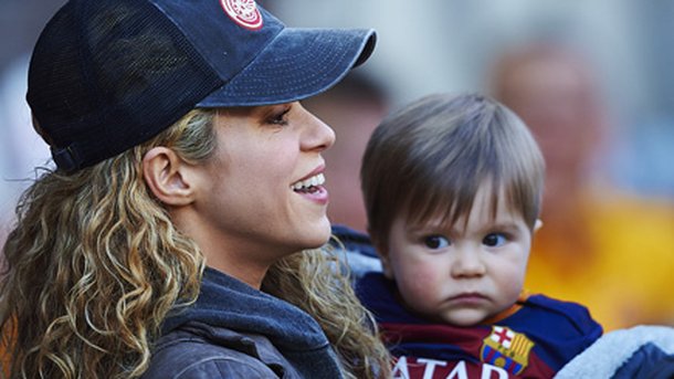 Shakira : en France pour supporter Gerard Piqué!