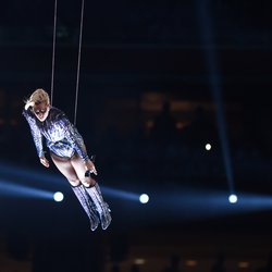 Lady Gaga sur scène à la mi-temps du Superbowl 2017