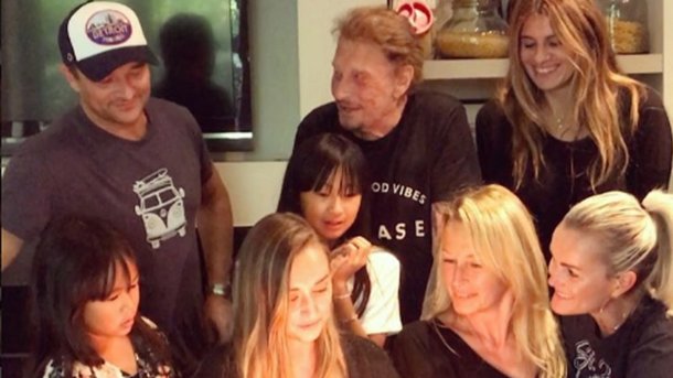 Johnny Hallyday: un anniversaire en studio