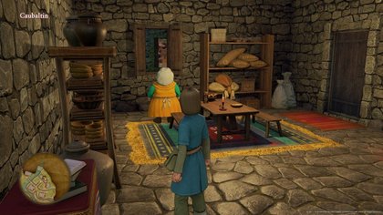 Le héros, à la maison.