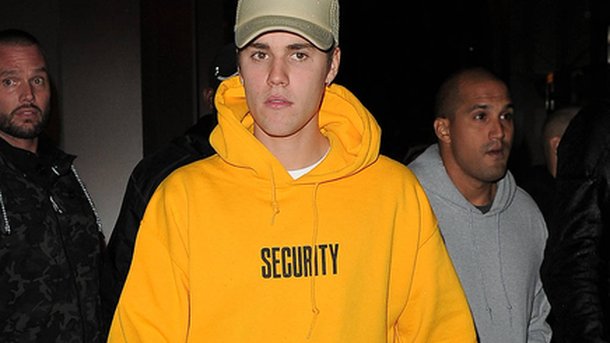 Justin Bieber s'explique après avoir quitté la scène à Manchester!