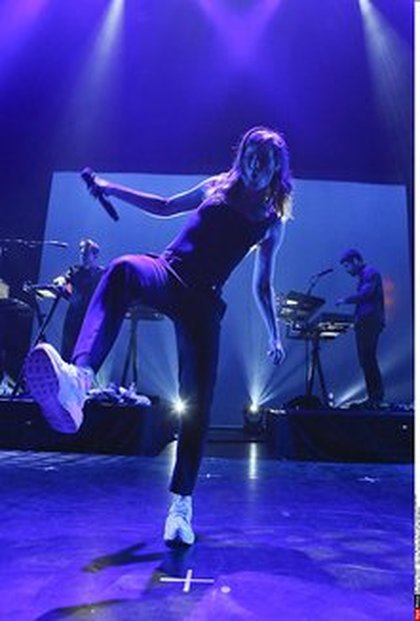 Concert Pop Love - Christine and the Queens