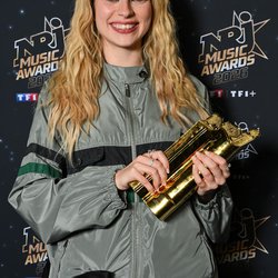 Adèle Castillon - Le photocall - NRJ Music Awards 2026