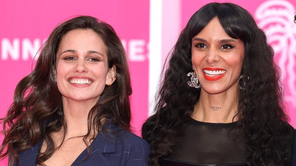 Shy’m et Lucie Lucas complices sur le tapis rose de Canneseries