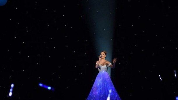 Jennifer Lopez : éblouissante sur la plateau d'American Idol!