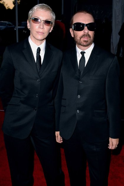 Annie Lennox s’inspire des « Men in Black »