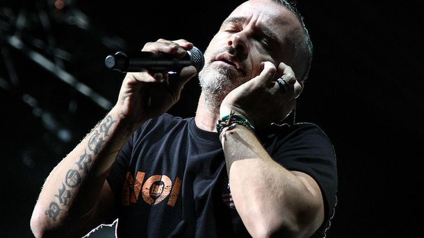 "Tutte storie", l'album rock d'Eros Ramazzotti