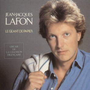 Le Géant de Papier