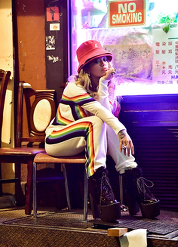 Rita Ora en tournage