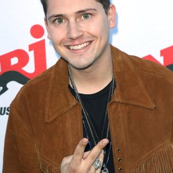 Cris Cab - NRJ Music Tour Toulouse 2016