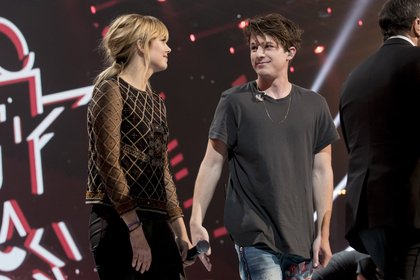 Louane et Charlie Puth - Cérémonie NRJ Music Awards 2016
