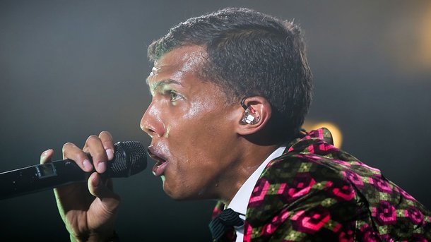 Stromae: pourquoi le compare-t-on souvent à Jacques Brel?