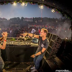 Armin Van Buuren - Tomorrowland & Mr Probz