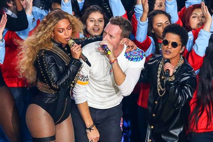2016, le groupe enflamme la mi-temps du Super Bowl