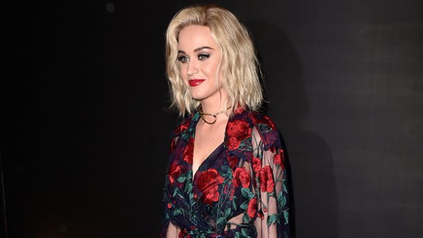 Katy Perry : une déesse à la plage