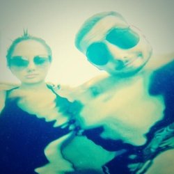 Liam Payne: Under water selfie 