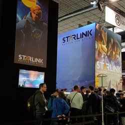 Mêlant jeu vidéo et jouet dans un univers space opera, le jeu Starlink a eu droit à un joli stand dédié.