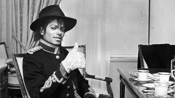 L'histoire des gants les plus célèbres de Michael Jackson