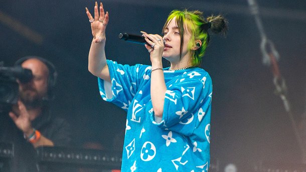Billie EIlish: son deuxième album comparé à la saga Harry Potter par son frère