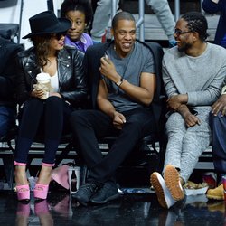 Beyoncé, Jay Z et Kendrick Lamar à un match de basket