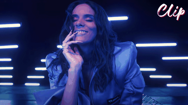 Shy’m enceinte : elle annonce sa grossesse dans le clip de “BOY”