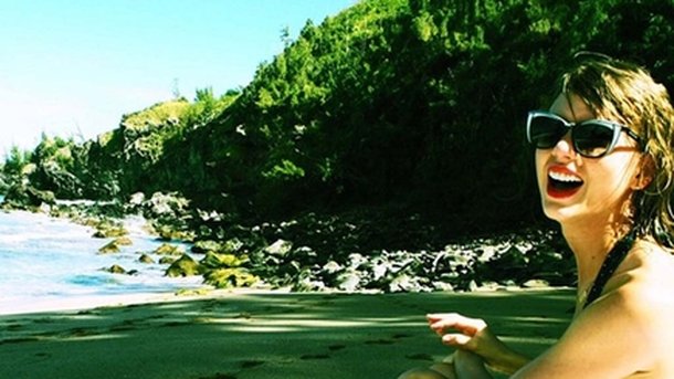 Taylor Swift s'éclate à Hawaii!