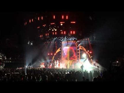 Taylor Swift Live Stage Invasion Stalker London o2 Arena