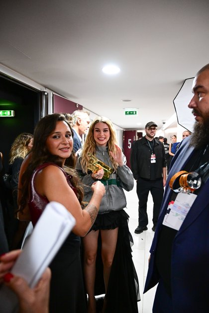Adèle Castillon - Les Backstages - NRJ Music Awards 2026